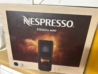 Cafetera Nespresso Essenza Mini sin estrenar