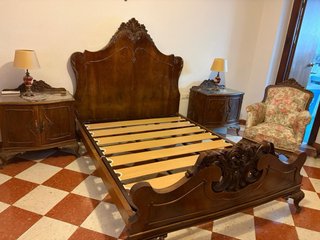 Mueble de dormitorio con espejo