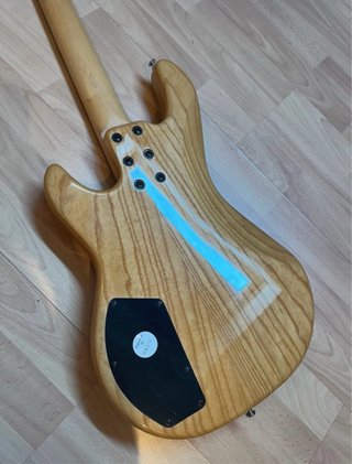 Bajo Eléctrico G&L Made in Korea