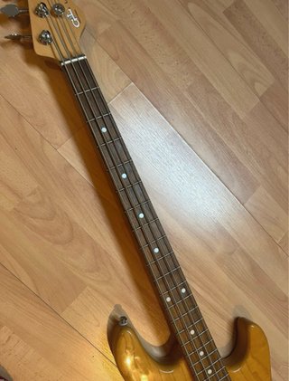 Bajo Eléctrico G&L Made in Korea