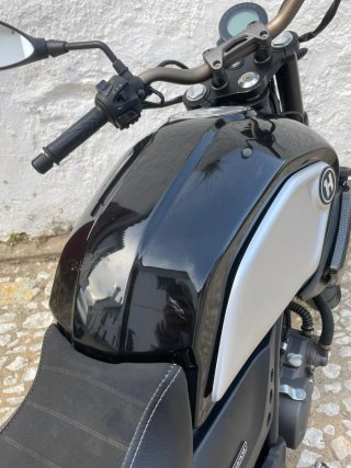 Hanway Furious 125 Naked Negra/Plata