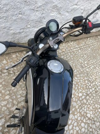 Hanway Furious 125 Naked Negra/Plata