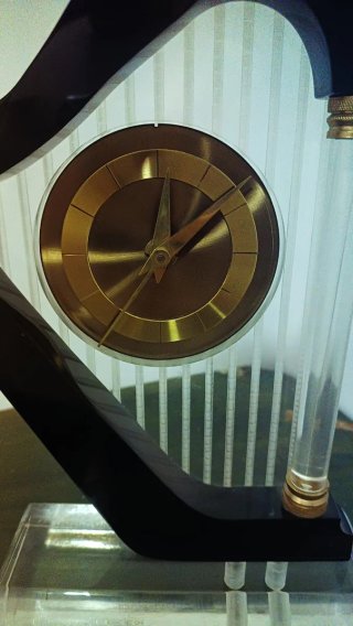 Reloj Acrílico Moderno Arpa Dorado Negro