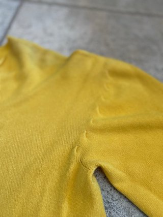 Maxi pull ampio giallo lunghezza ginocchio