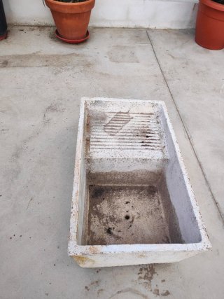 Lavadero antiguo de cemento