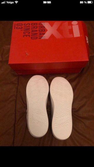 Zapatillas Xti grises talla 36