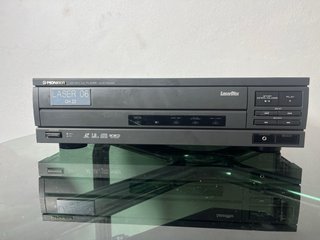 Second Hand Pioneer CLD-V2400 Reproductor Laserdisc a 120V for 75