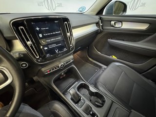 Volvo XC40 2021