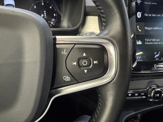 Volvo XC40 2021