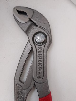 2 Unidades  Alicate Pico de Loro Knipex Cobra 250m