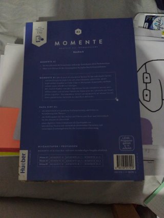 Momente A1: German as a foreign language / cour...