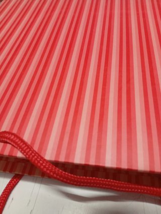 Calculadora, bolígrafos y más