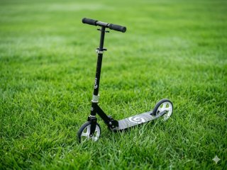 Patinete para adultos y jóvenes
