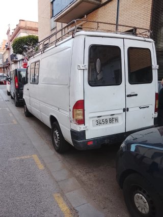 Mercedes-Benz eSprinter 2001