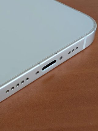 iPhone 12 + regalo Realme C35