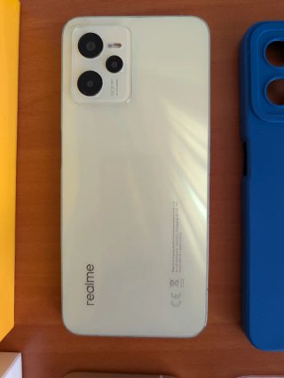 iPhone 12 + regalo Realme C35