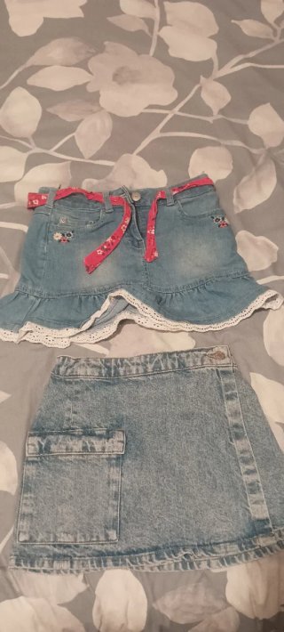 Lote 2 faldas vaqueras niña talla 9 (134cm)