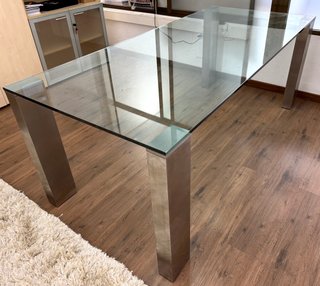 Tavolo in cristallo per ufficio/casa