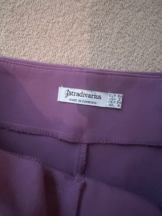 Pantalón de pinzas Stradivarius