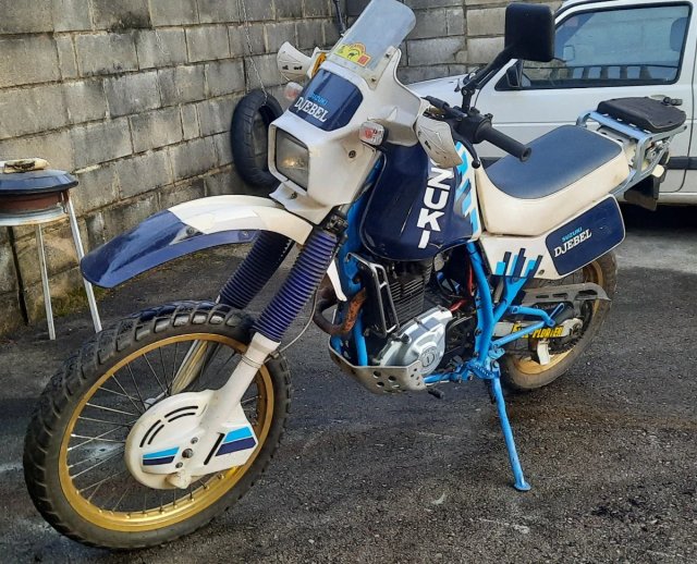 Suzuki DR 600 DJEBEL Enduro Azul/Blanco