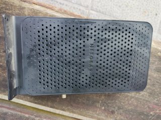 Router Cablemódem Negro de diferentes marcas