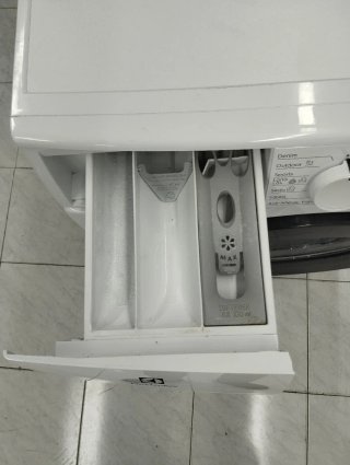 LAVADORA ELECTROLUX DE 10 KG