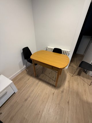 Mesa de comedor extensible de madera