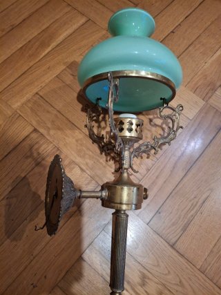 Aplique latón y opalina verde