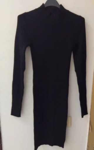 Vestito nero collo alto