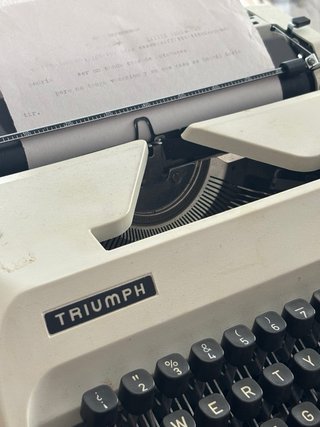 Máquina de escribir Triumph Gabriele 10