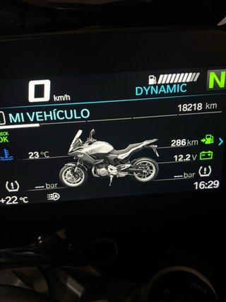 BMW F900 XR 2023 Negra
