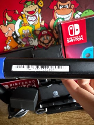 Nintendo Switch Caja + accesorios Originales