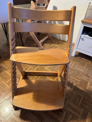 Trona Stokke ANTIGUA  Niños Madera