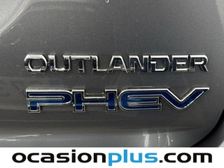 Mitsubishi Outlander 2.4 PHEV Motion 4WD Auto 165 kW (224 CV)
