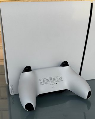 Como Nueva Consola PS5 Slim Sony Blanca y Negra