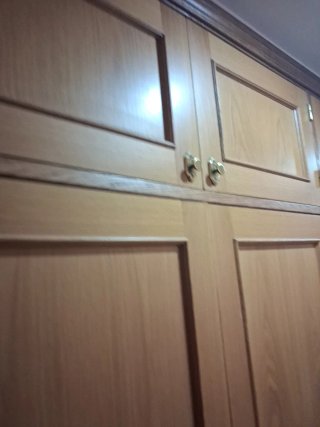 Frente de armario de madera