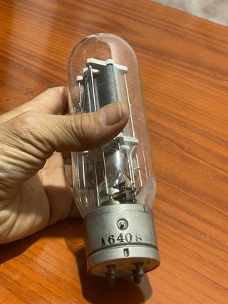 Válvula RCA Radiotron Antigua