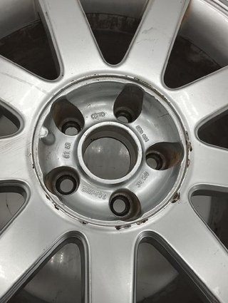 Llanta audi 8e0 601 025 ac a4 3761