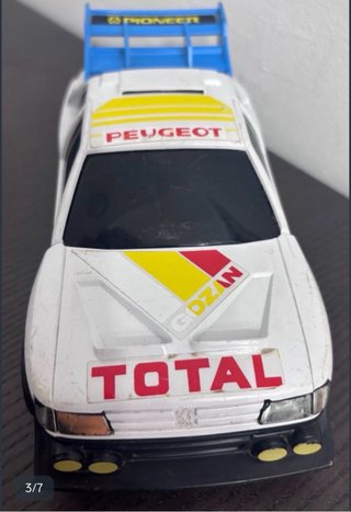 GOZAN ANTIGUO COCHE PEUGEOT 405 RALLY DAKAR