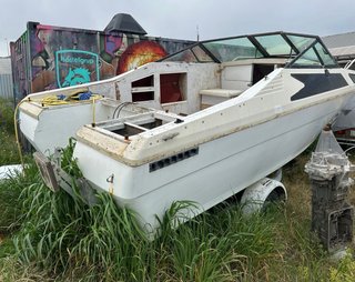 Barco con remolque