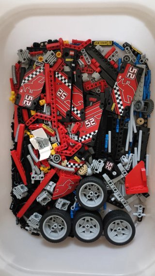 Lego Technic 8041 Race Truck