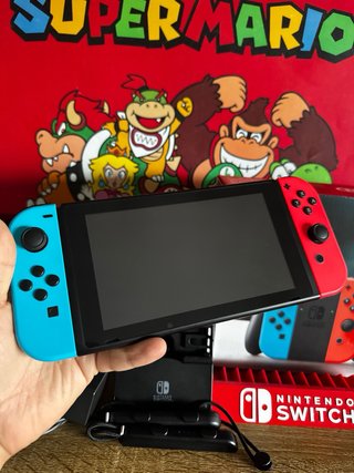 Nintendo Switch Perfecta + caja y accesorios