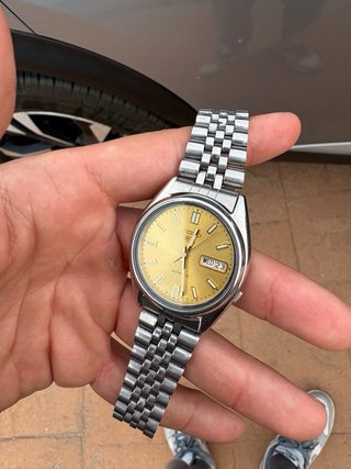 Reloj Seiko Dorado y Plateado Automático
