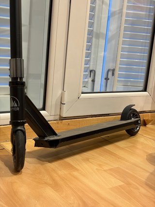 Patinete Negro en perfecto estado