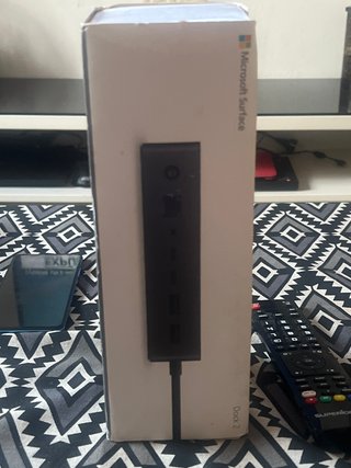 Microsoft Surface Dock 2 no se ha usado nunca