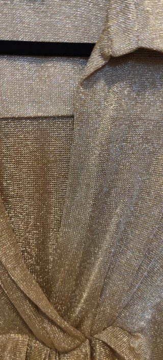 Blusa Zara dorada brillante