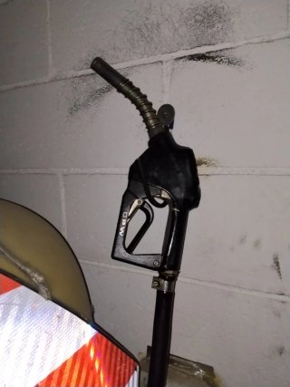 Depósito gasoil con bomba