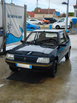 Peugeot 205 1992