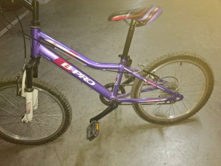 Bicicleta infantil morada B-PRO