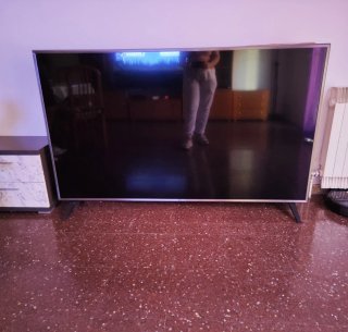 Televisión LG Negra